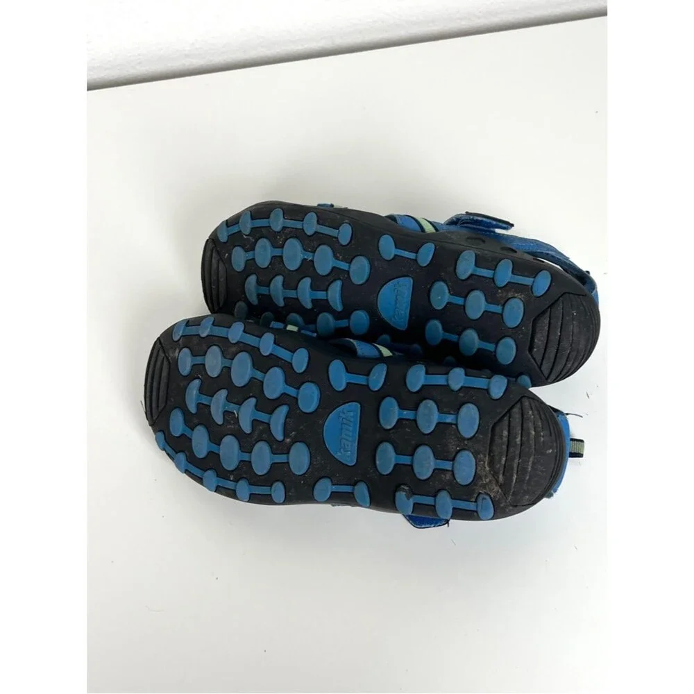 Kamik Outdoor Hiking Athletic Blue and Gray Kids Boys Sandals Water Shoes